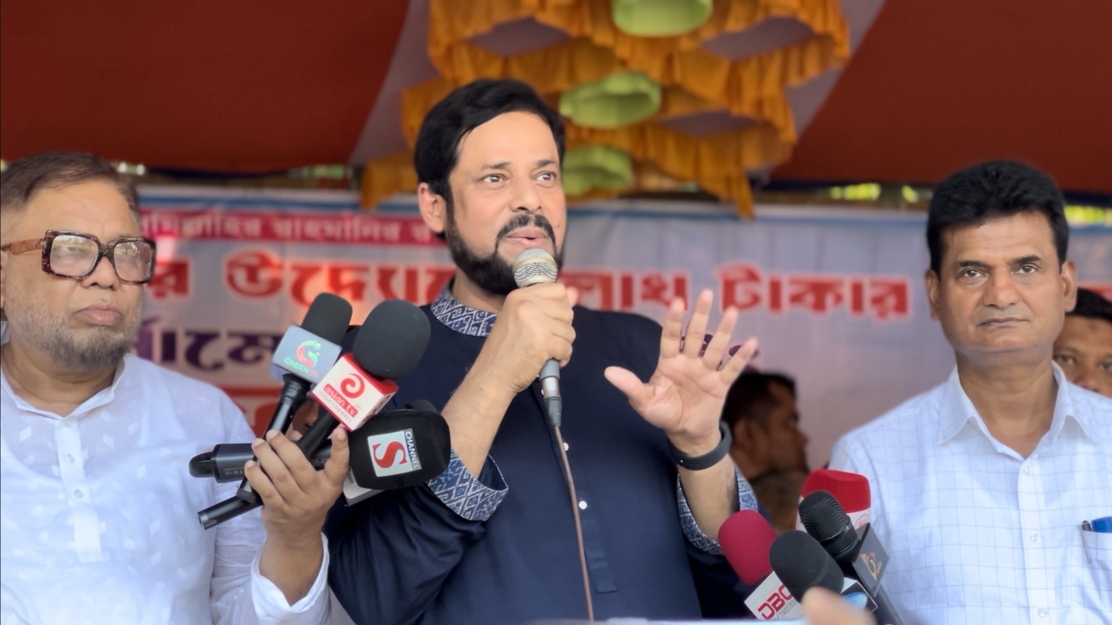 মাদক থেকে যুবসমাজকে রক্ষায় খেলাধুলার বিকল্প নেই - কে এম মুজিবুল হক